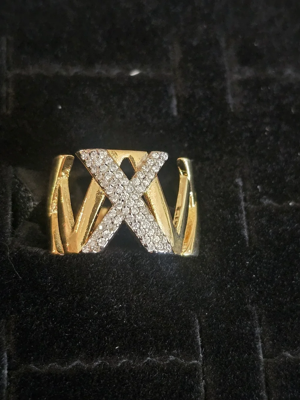 22kgp Gold Pavé X Statement Ring - Women Jewelry
